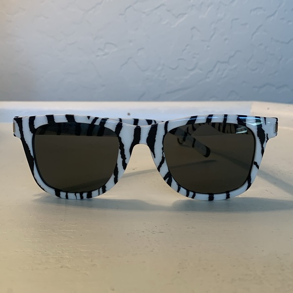 Saint Laurent zebra sunglasses - Picture 5 of 12